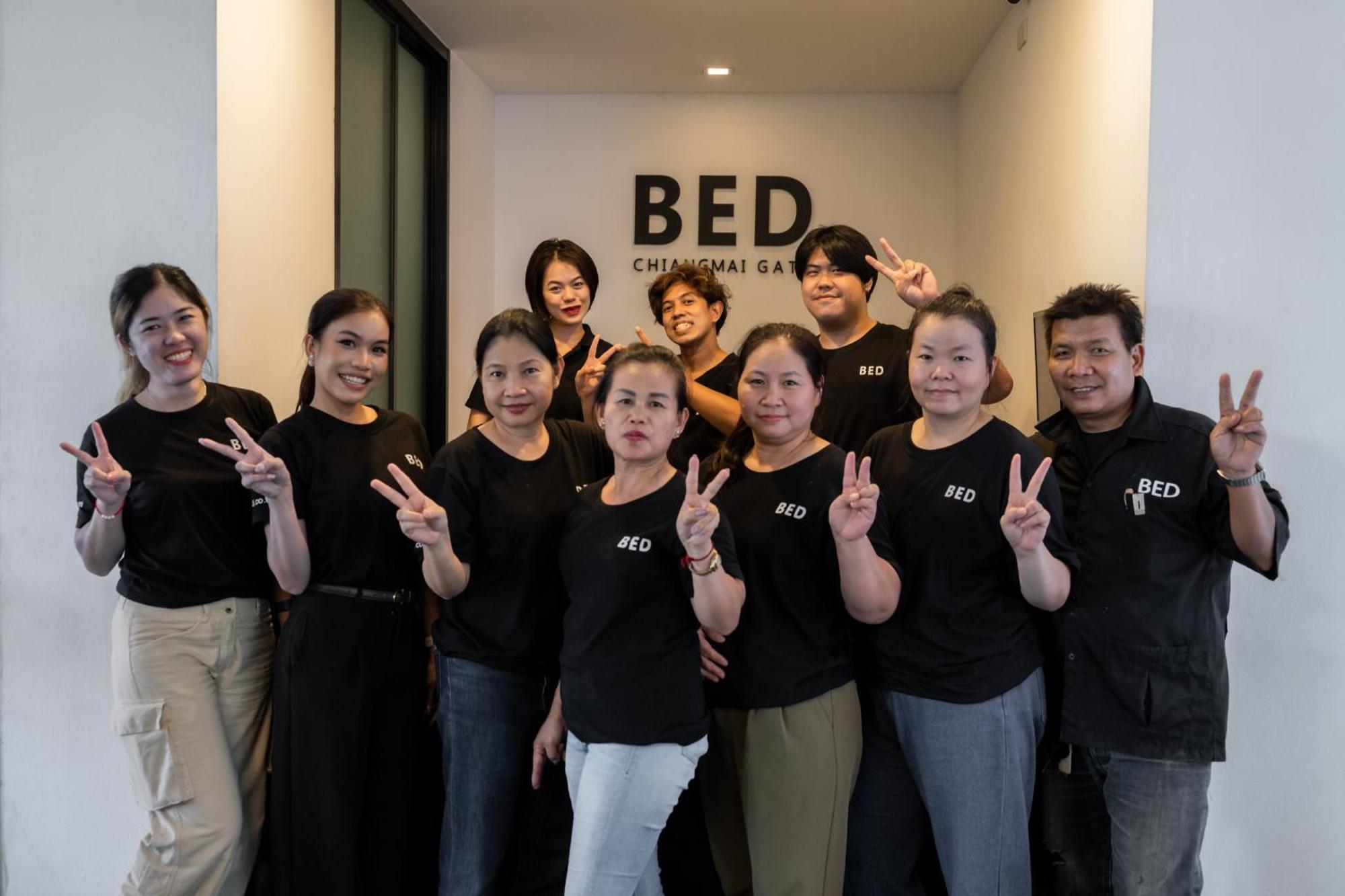 Bed Chiangmai Gate- Adults Only Hotel Чиангмай Екстериор снимка